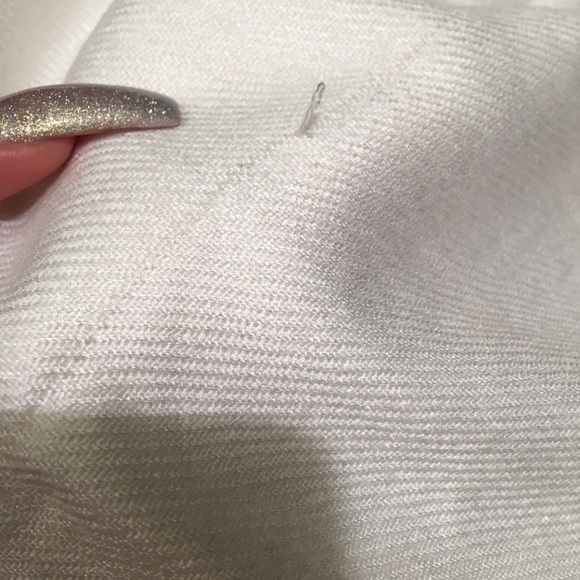 White Scarf 100% Pashmina  28” x 68” - Picture 5 of 6